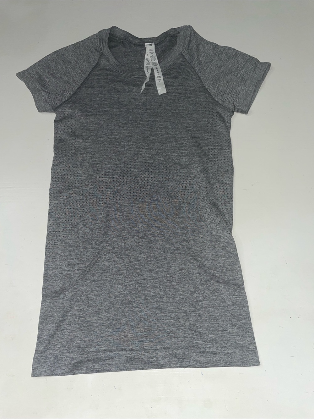 Lululemon still your mind workout shirt size 2